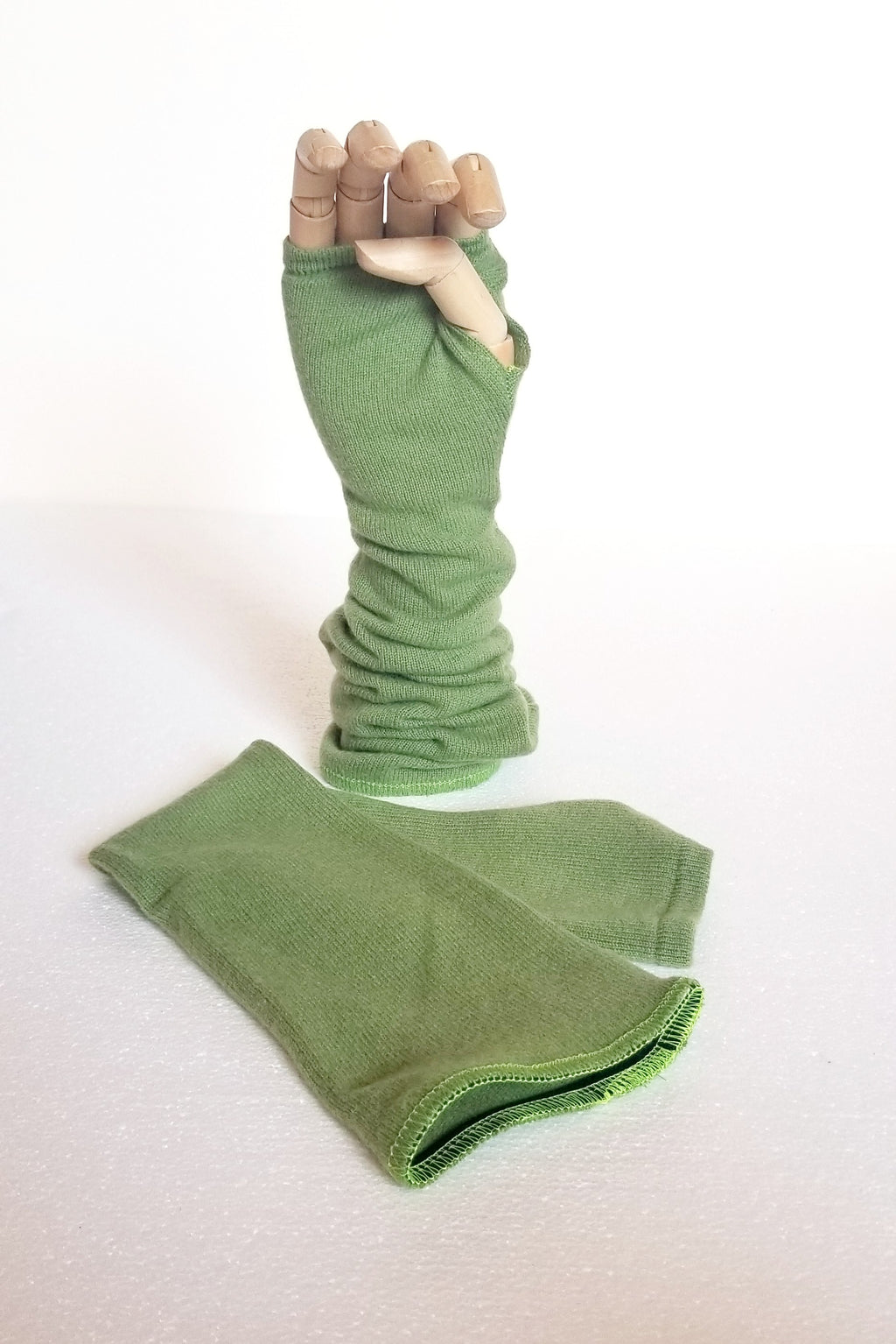 Apple Green Arm Warmers